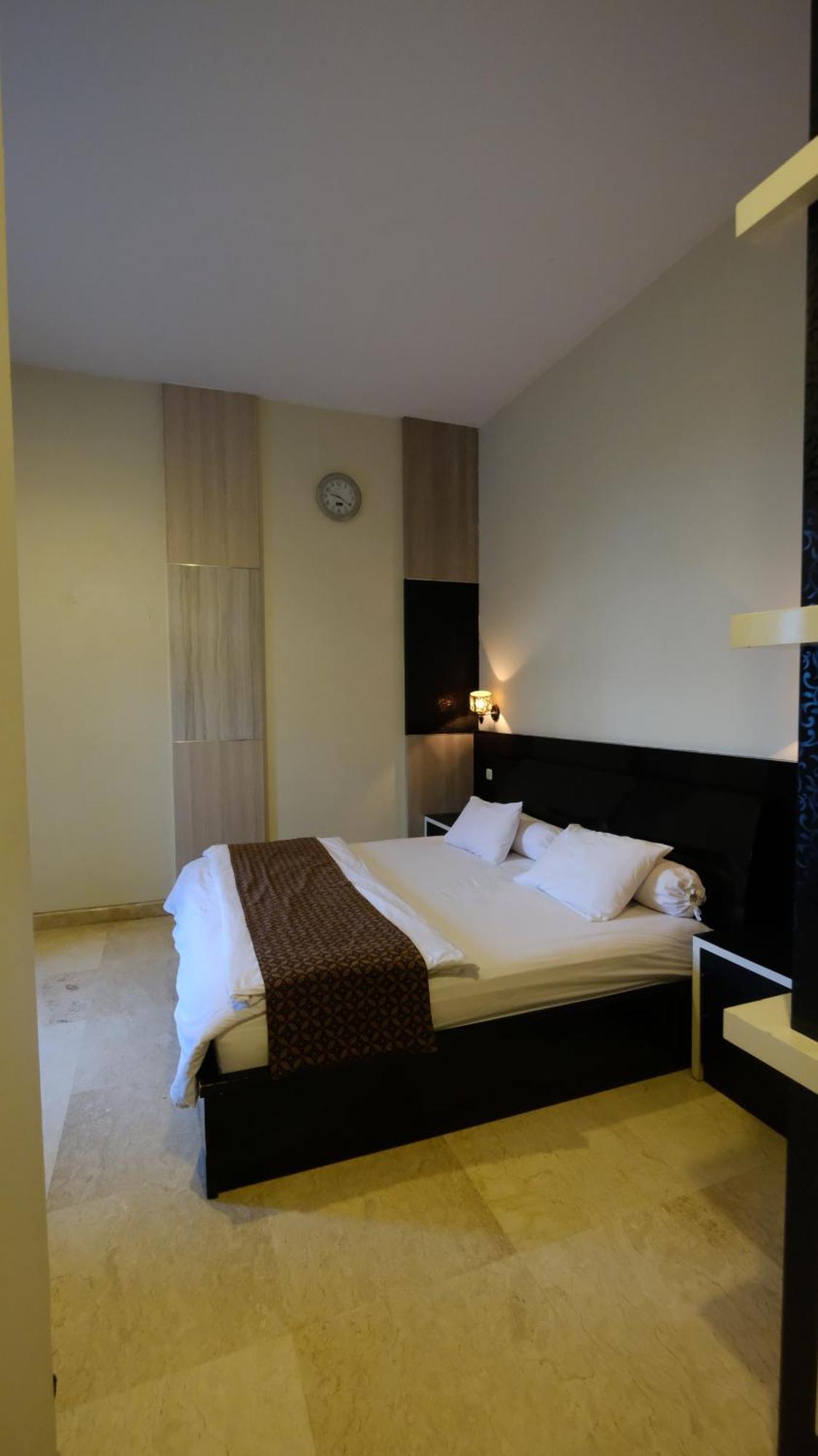 Griya Desa Hotel & Pool Sleman (Yogyakarta) Exterior foto