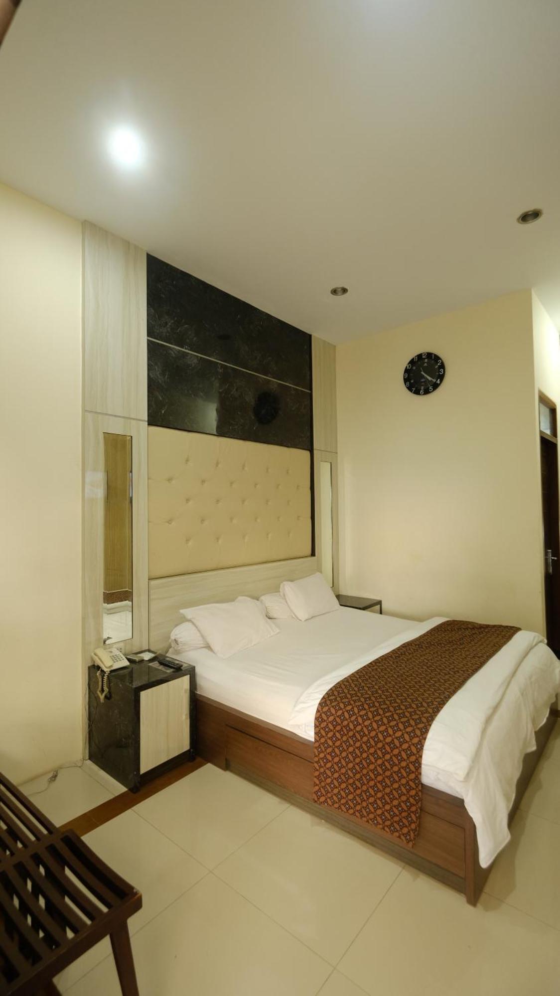 Griya Desa Hotel & Pool Sleman (Yogyakarta) Exterior foto